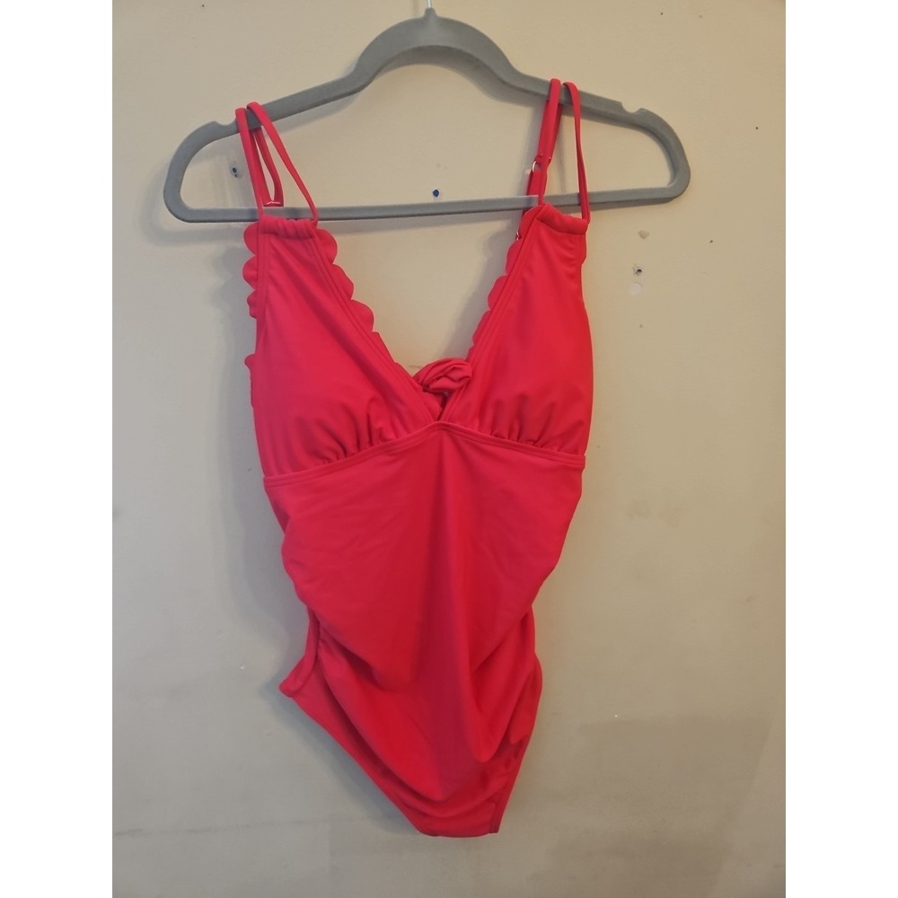 chamomile Women Red 1 Piece Swimsuit Size Medium New‎